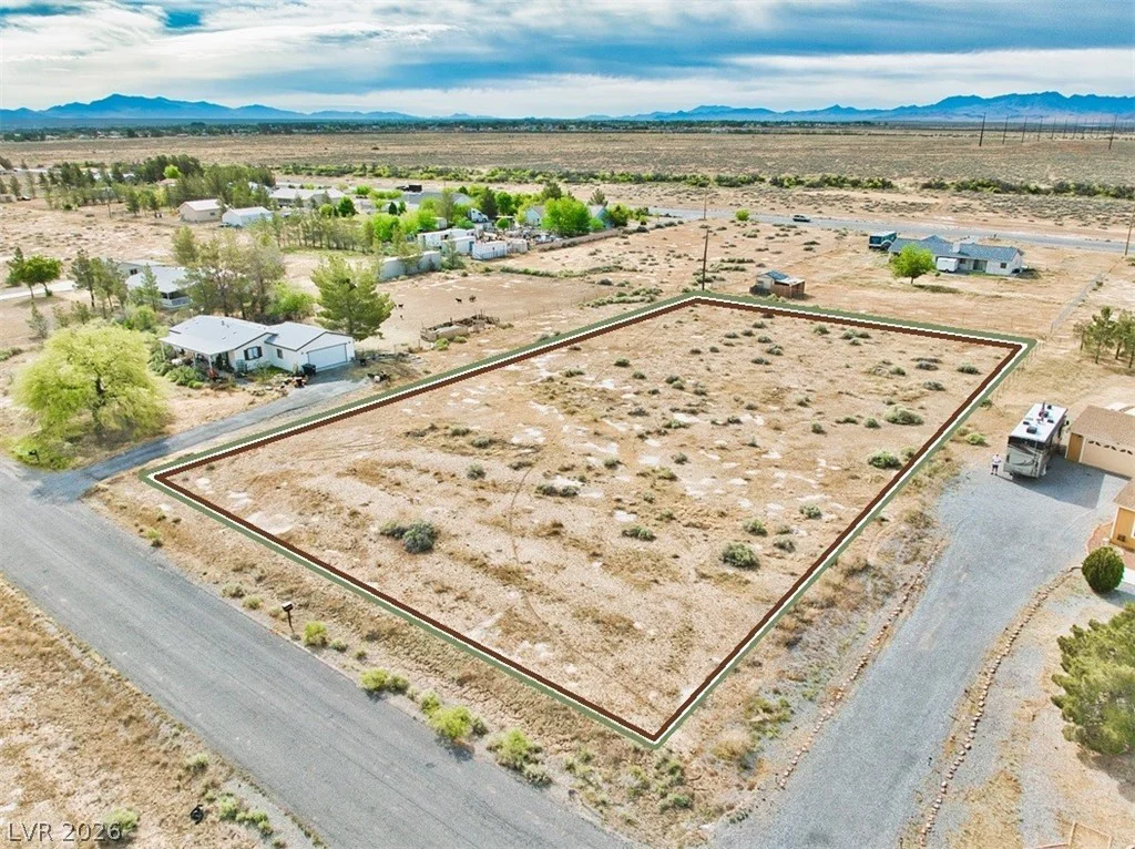 201 Falcon, Pahrump, NV 89048