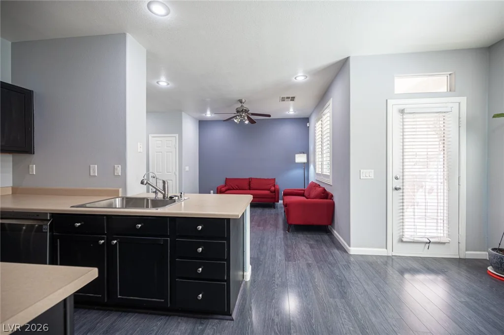 6685 Topley Pike, Las Vegas, NV 89139