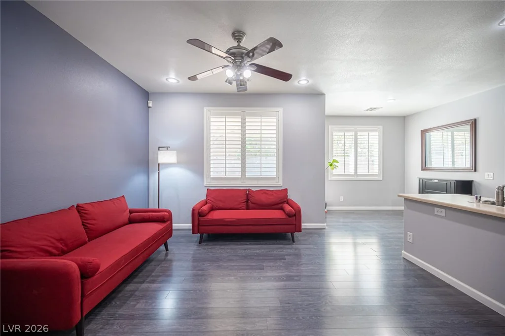 6685 Topley Pike, Las Vegas, NV 89139