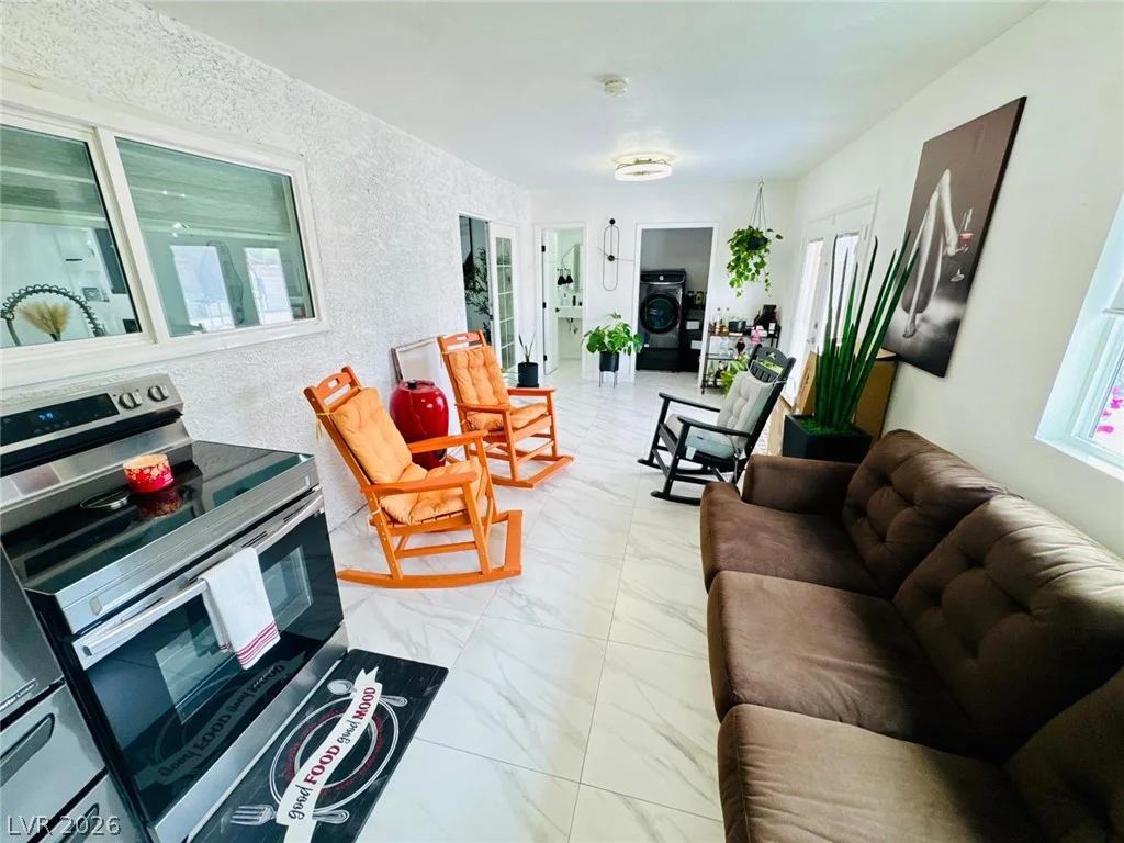 4679 Cleveland, Las Vegas, NV 89104