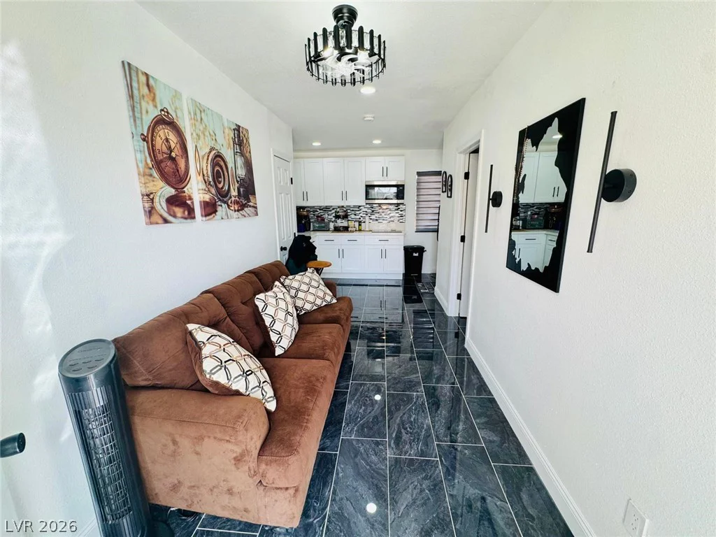 4679 Cleveland, Las Vegas, NV 89104