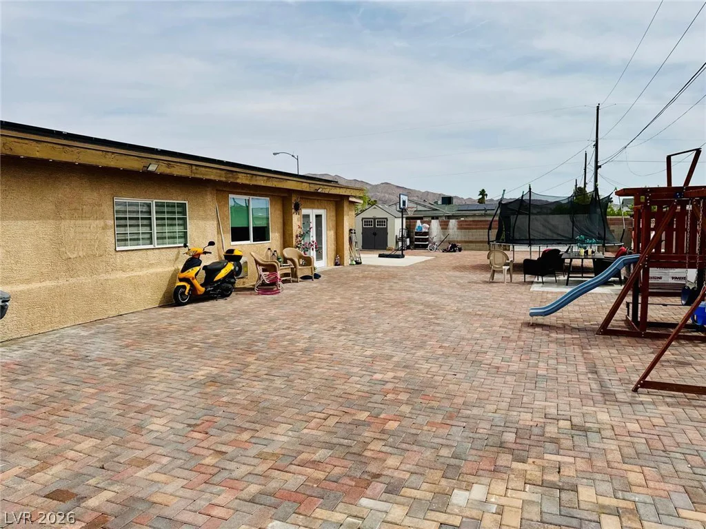 4679 Cleveland, Las Vegas, NV 89104