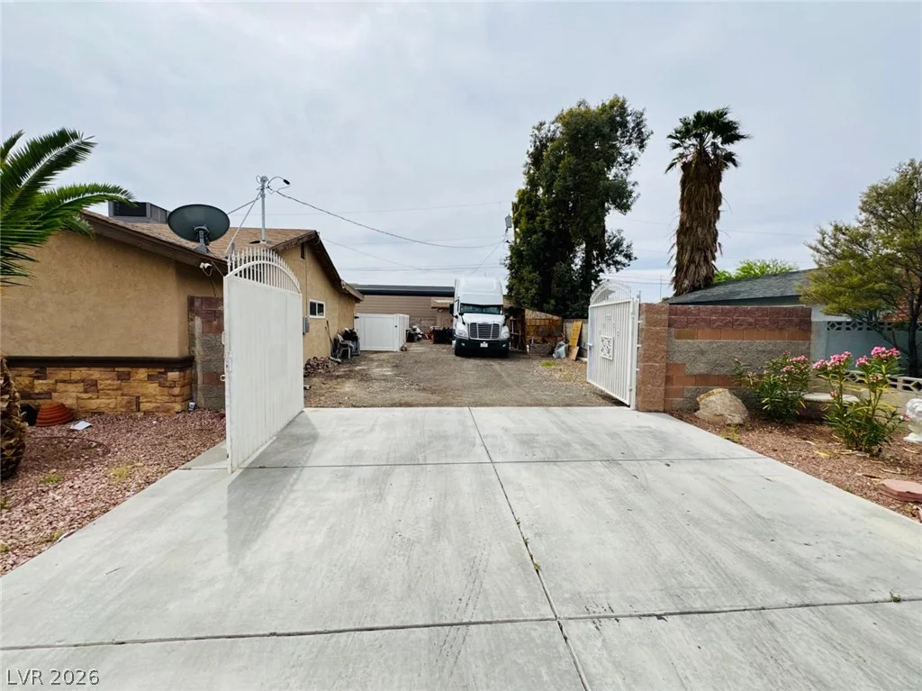 4679 Cleveland, Las Vegas, NV 89104