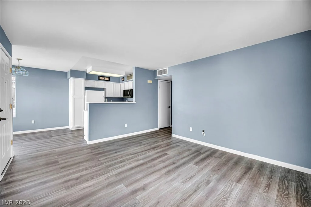 5222 Mandalay Springs, Las Vegas, NV 89120