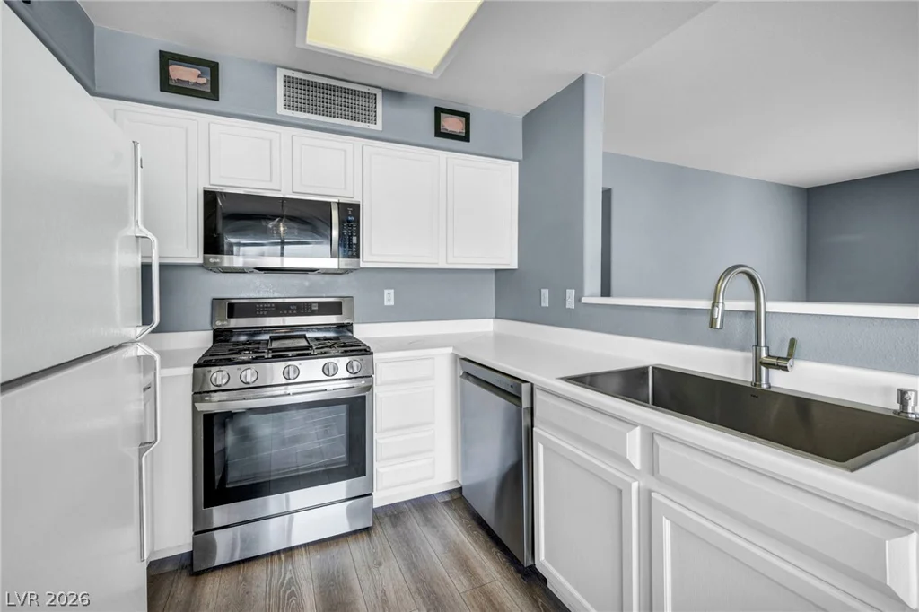 5222 Mandalay Springs, Las Vegas, NV 89120