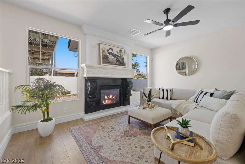 1538 Lamplight Village, Las Vegas, NV 89183