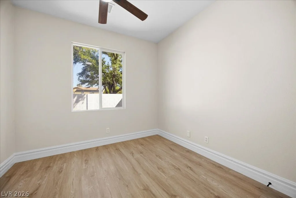 1538 Lamplight Village, Las Vegas, NV 89183