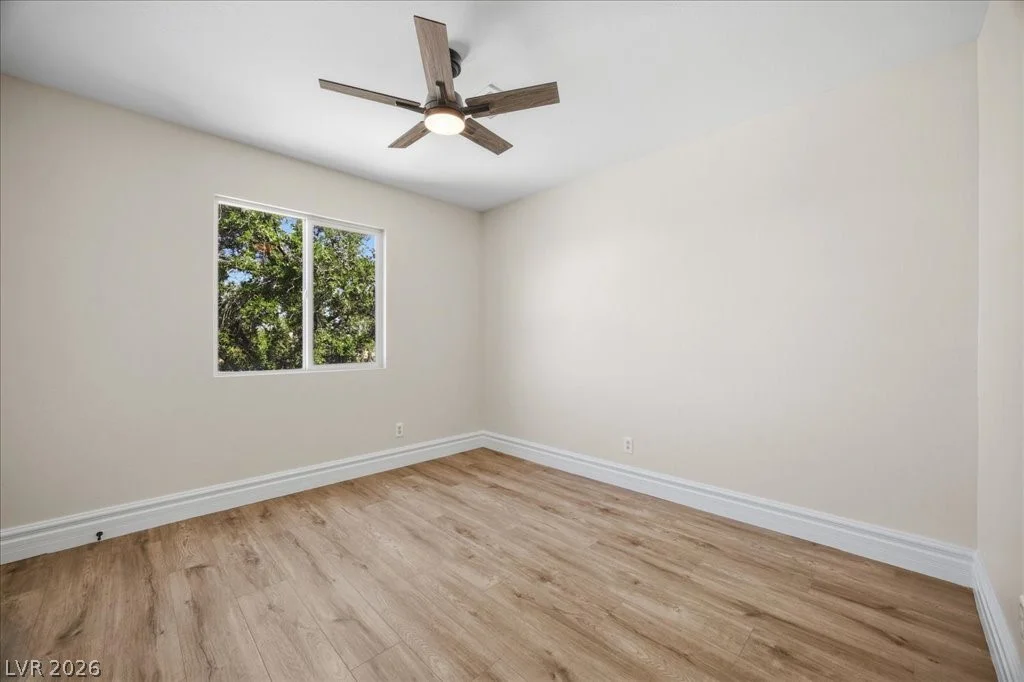 1538 Lamplight Village, Las Vegas, NV 89183