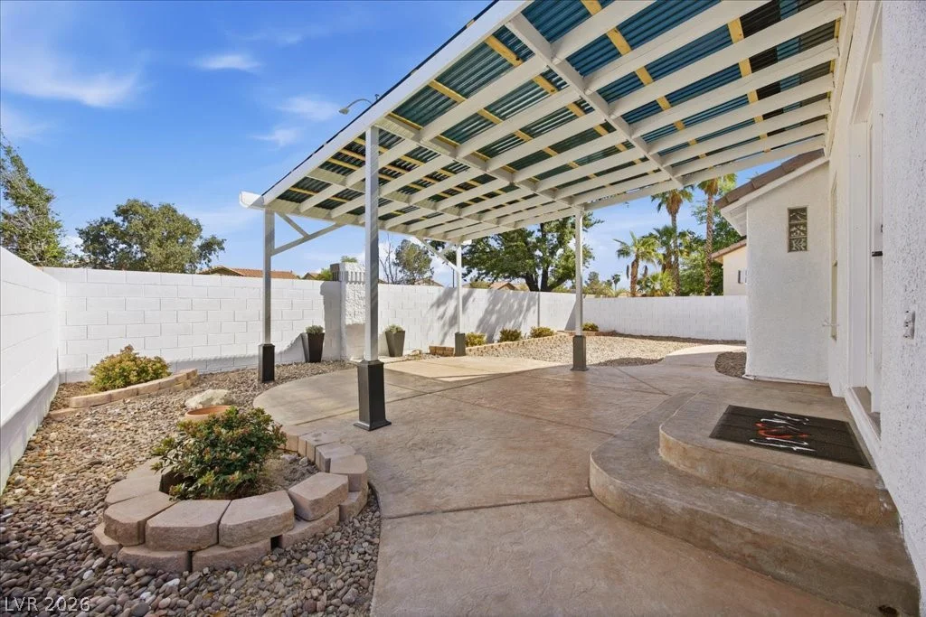 1538 Lamplight Village, Las Vegas, NV 89183