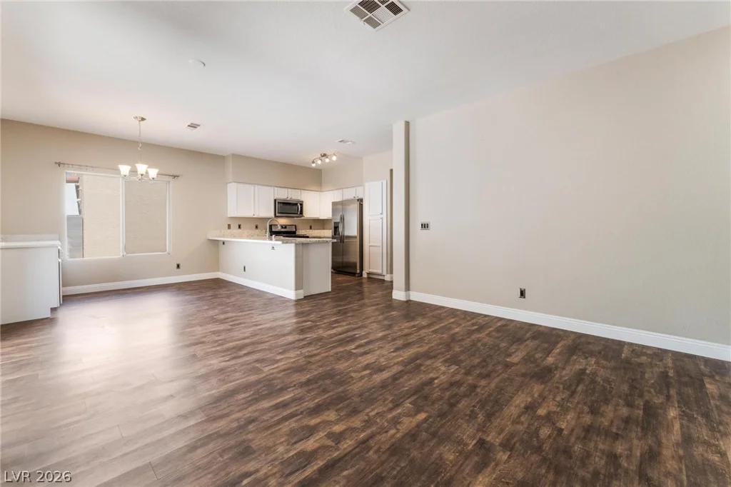 1617 Royal Canyon, Las Vegas, NV 89128