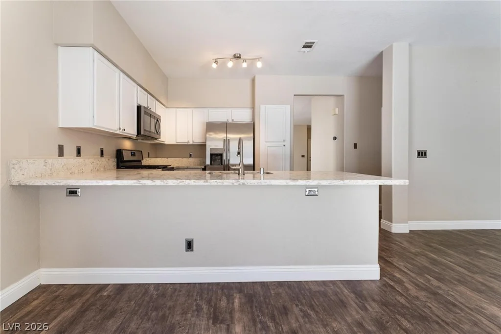 1617 Royal Canyon, Las Vegas, NV 89128