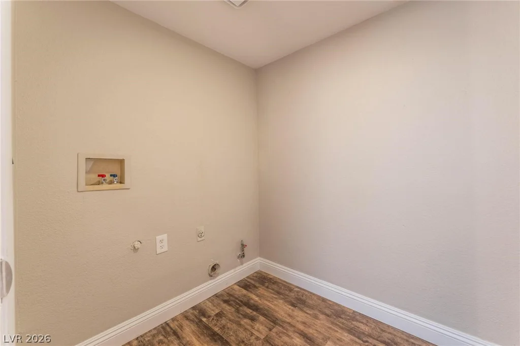 1617 Royal Canyon, Las Vegas, NV 89128