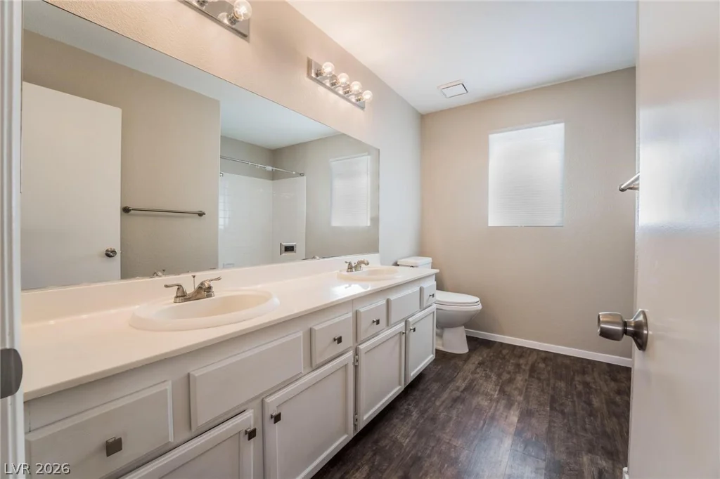 1617 Royal Canyon, Las Vegas, NV 89128