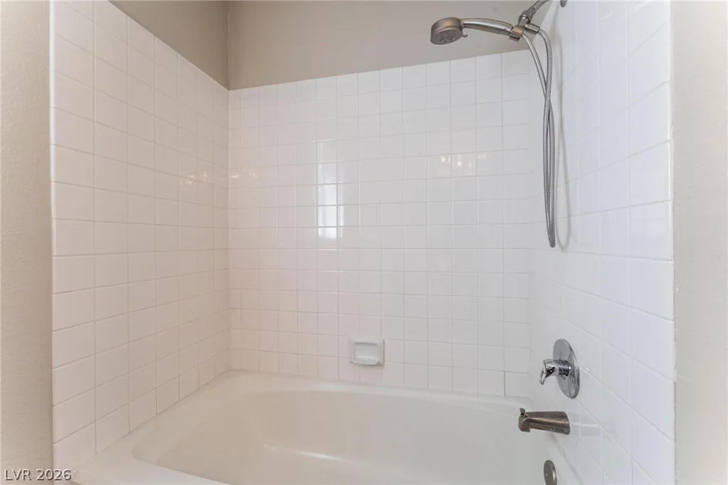 1617 Royal Canyon, Las Vegas, NV 89128