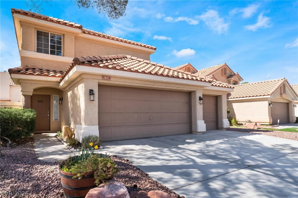 1617 Royal Canyon, Las Vegas, NV 89128