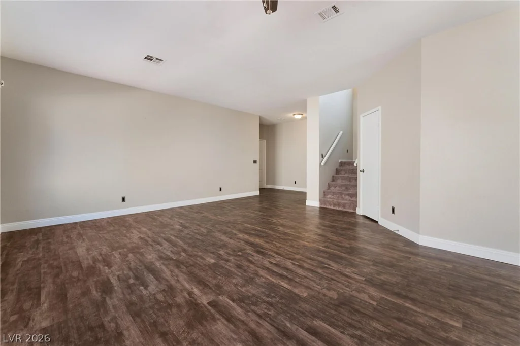 1617 Royal Canyon, Las Vegas, NV 89128