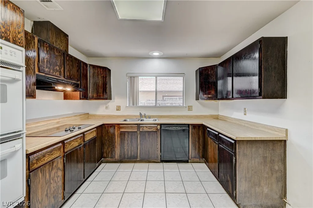 7708 Alina, Las Vegas, NV 89145