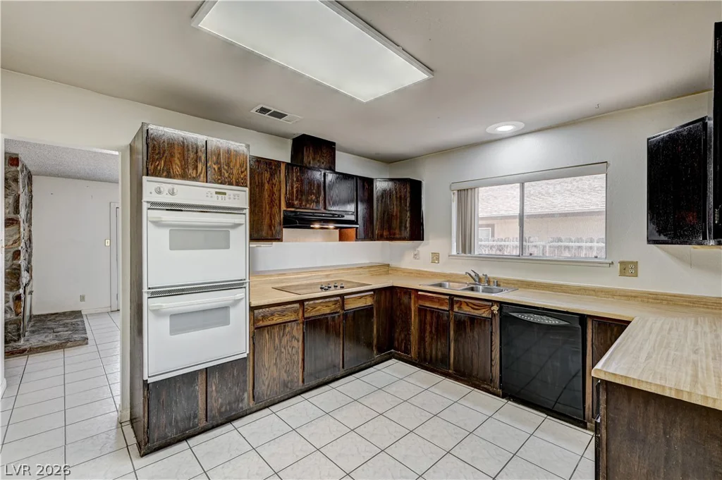 7708 Alina, Las Vegas, NV 89145