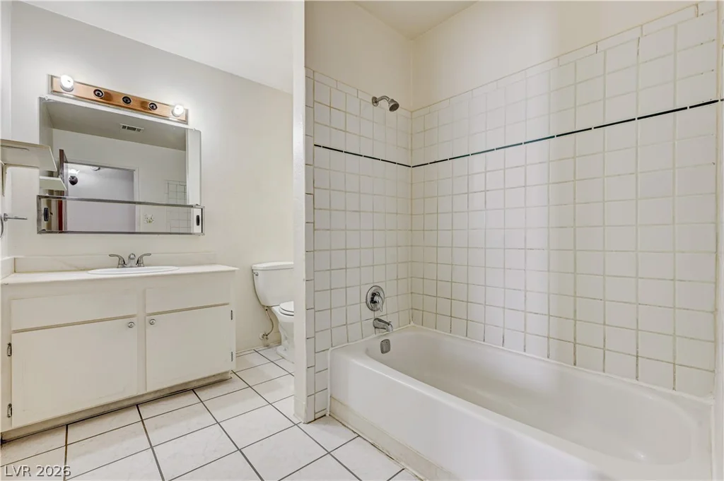 7708 Alina, Las Vegas, NV 89145