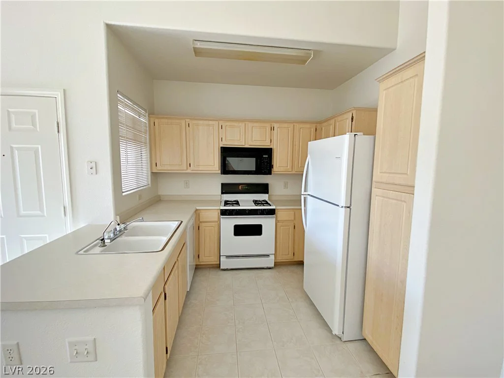 855 Stephanie, Henderson, NV 89014
