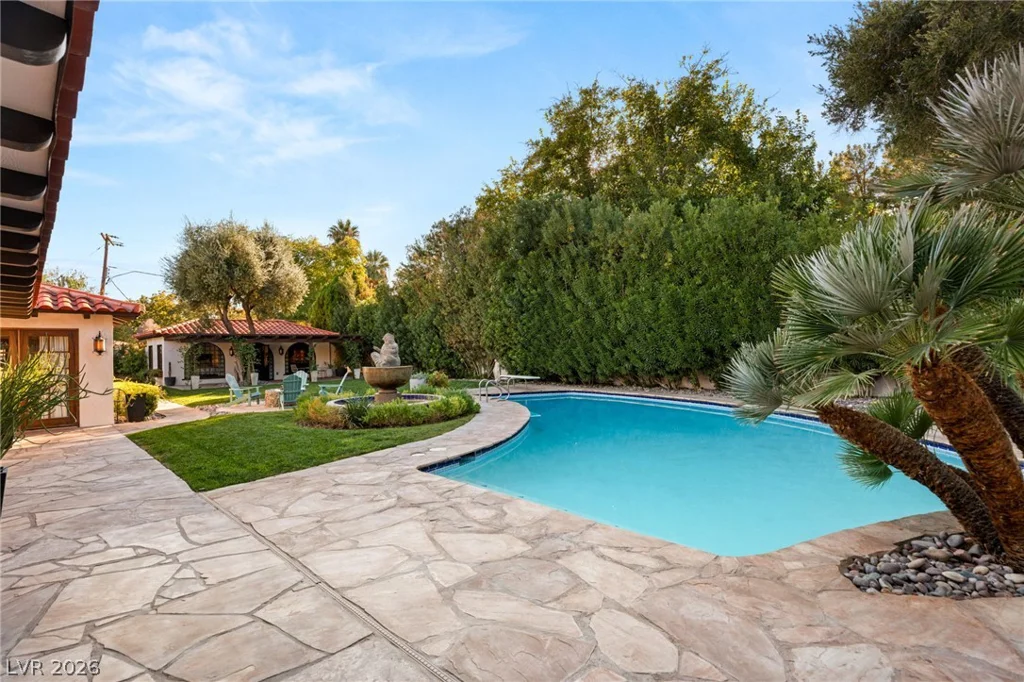 1450 Rancho, Las Vegas, NV 89107