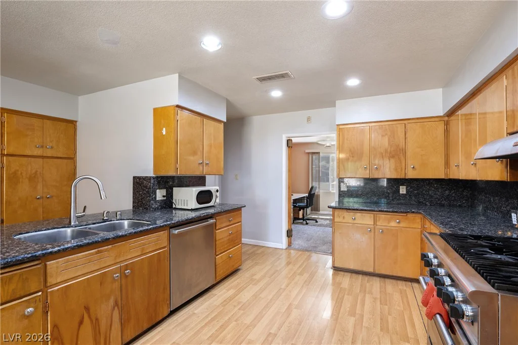 1503 5th, Las Vegas, NV 89104