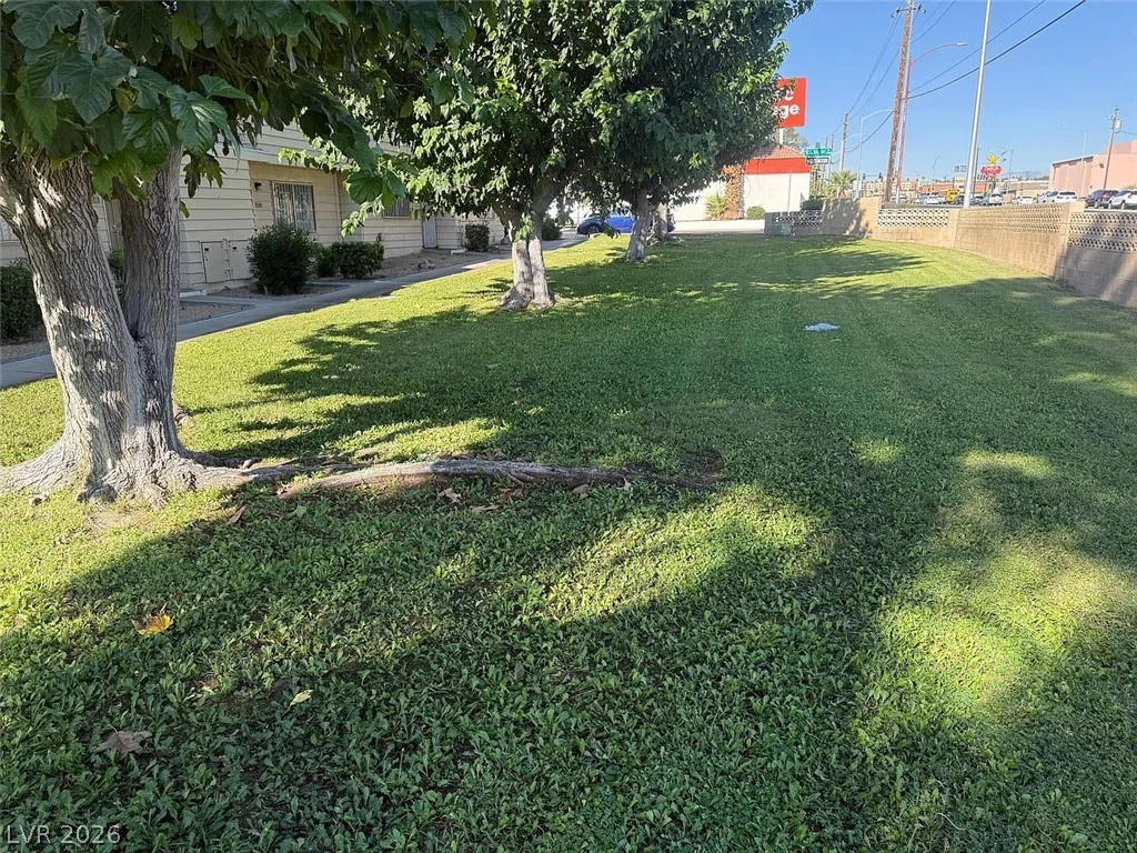 4914 Larkspur, Las Vegas, NV 89120