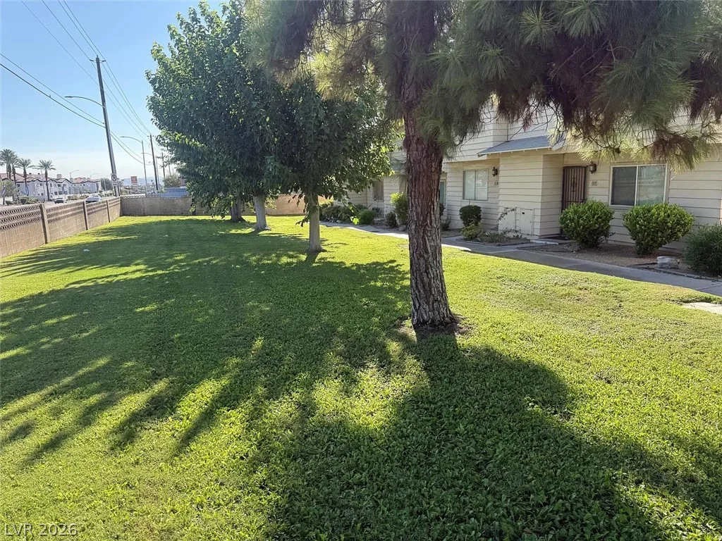 4914 Larkspur, Las Vegas, NV 89120