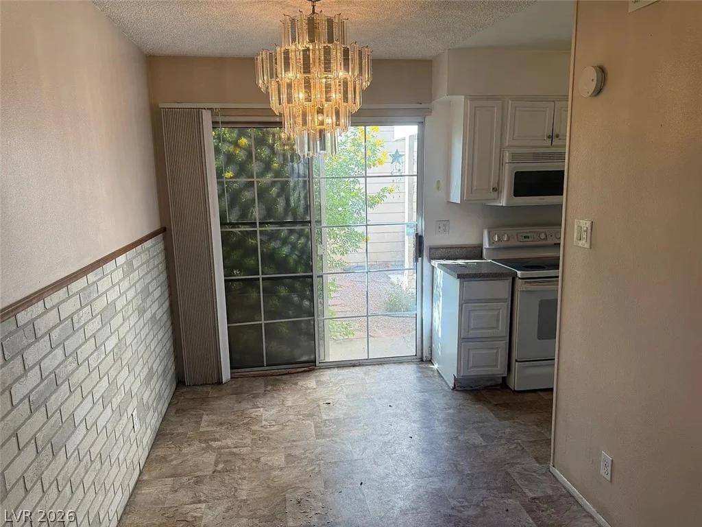 4914 Larkspur, Las Vegas, NV 89120
