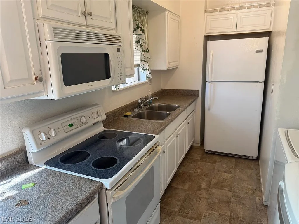 4914 Larkspur, Las Vegas, NV 89120