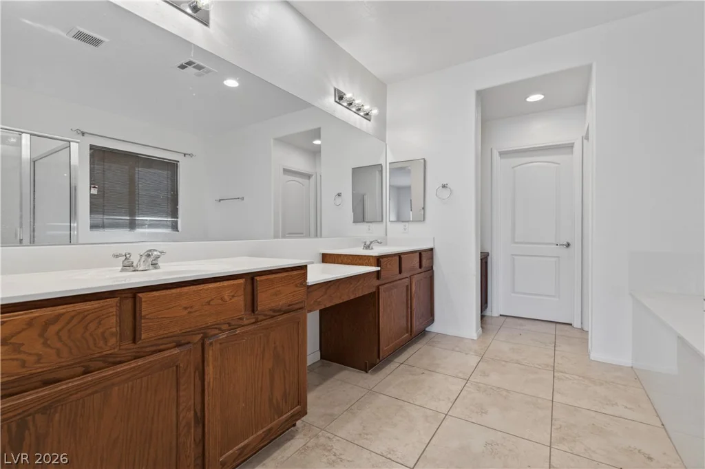 6647 Angelina, Las Vegas, NV 89120