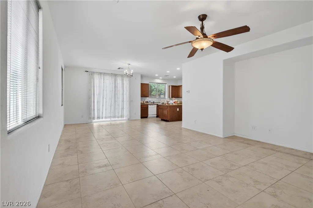 6647 Angelina, Las Vegas, NV 89120