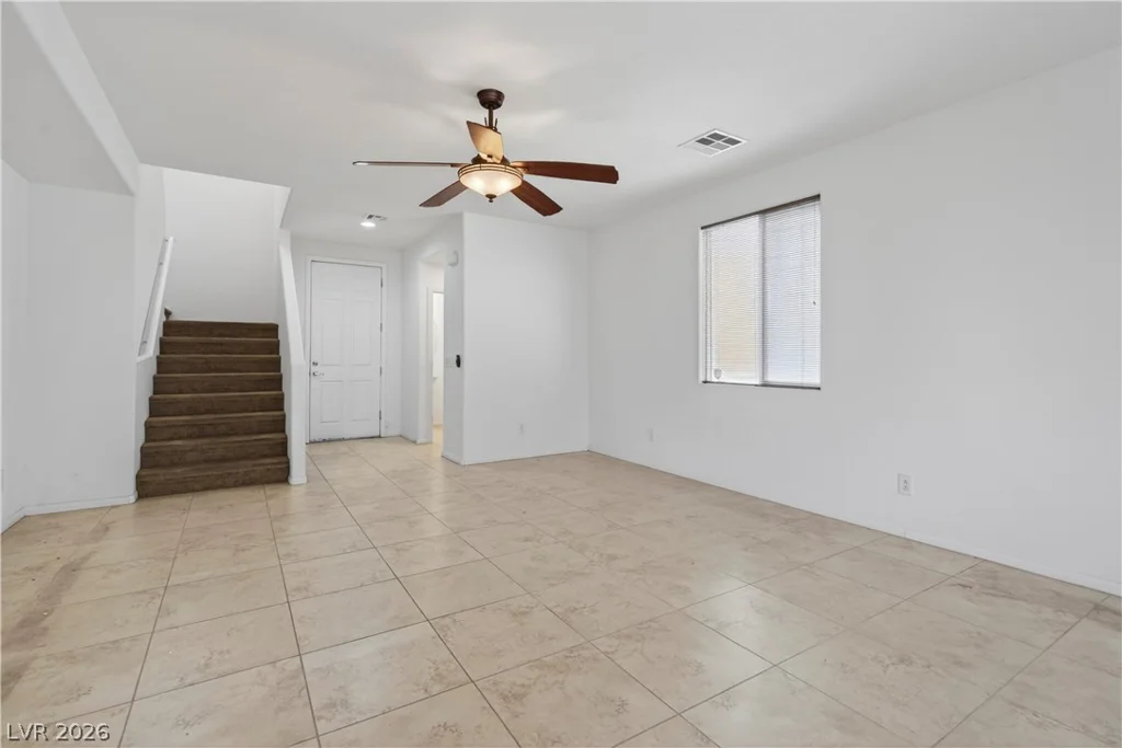 6647 Angelina, Las Vegas, NV 89120