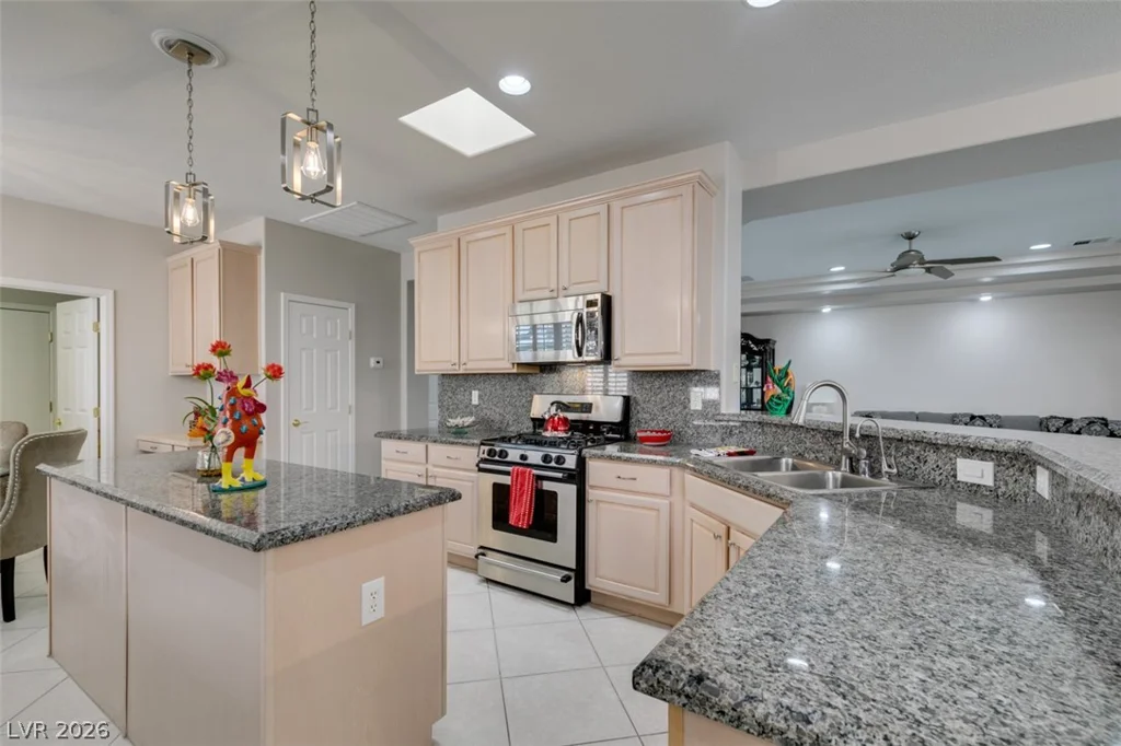 10459 Perla Bello, Las Vegas, NV 89135