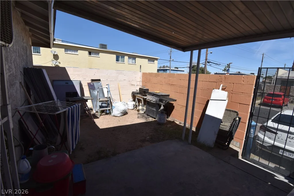 3908 Palos Verdes, Las Vegas, NV 89119