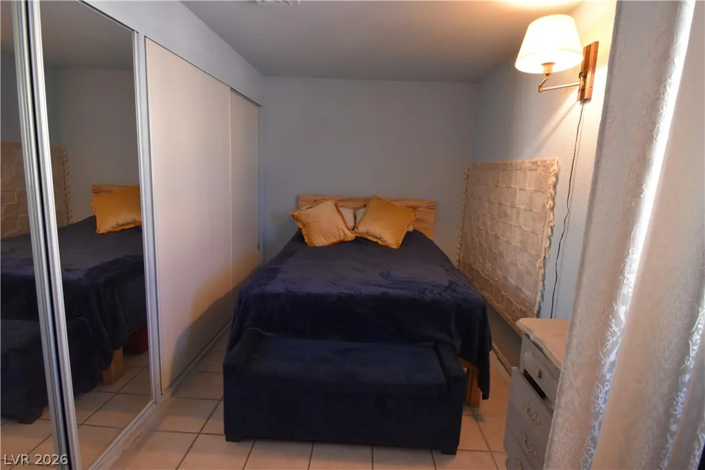 3908 Palos Verdes, Las Vegas, NV 89119