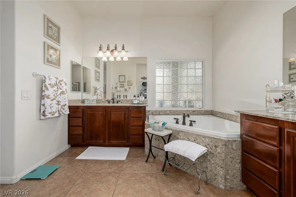 5290 Strankman, Las Vegas, NV 89131