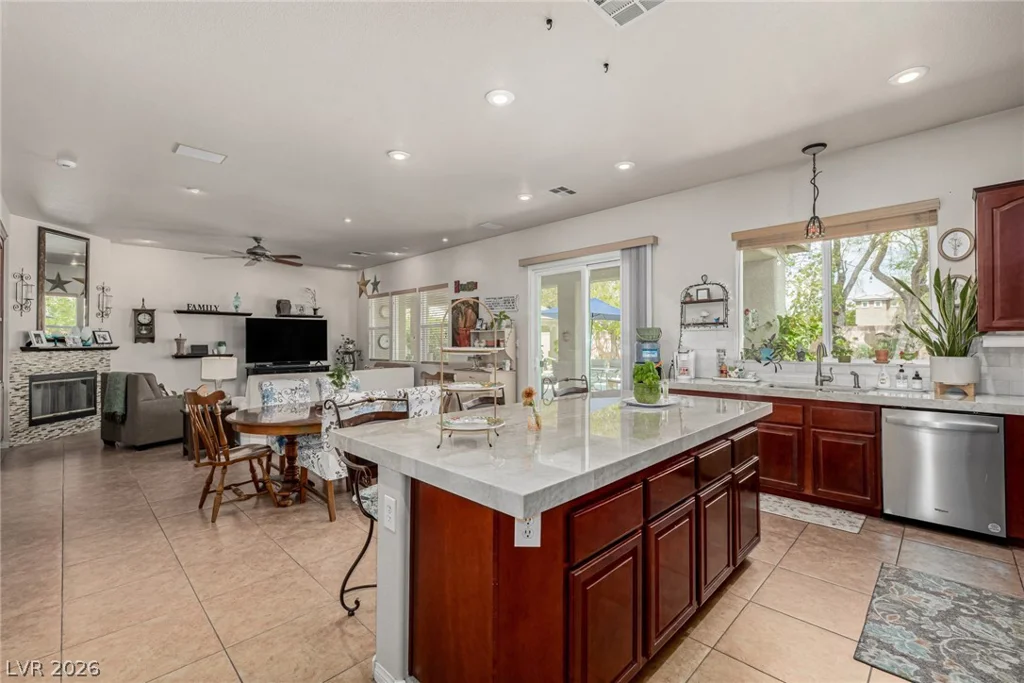 5290 Strankman, Las Vegas, NV 89131