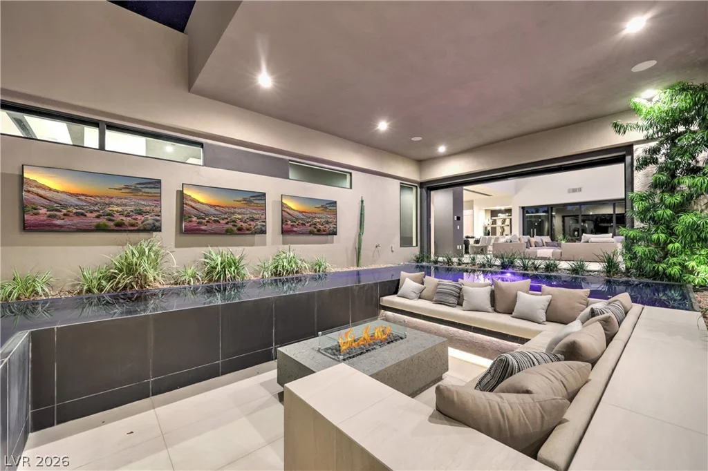 7070 Nomi, Las Vegas, NV 89120