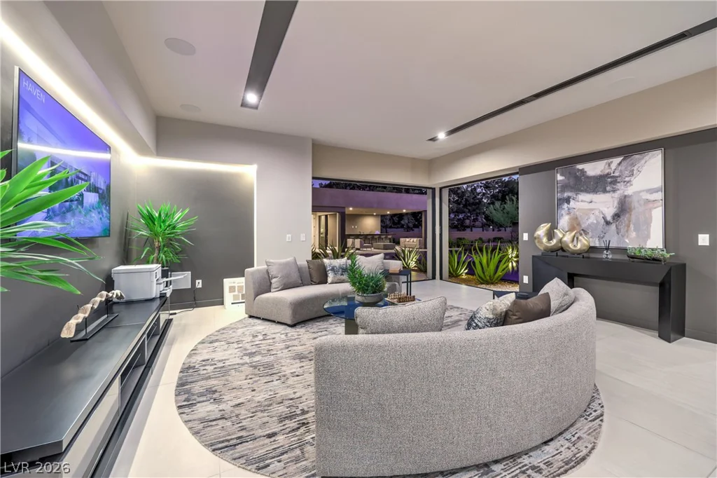 7070 Nomi, Las Vegas, NV 89120