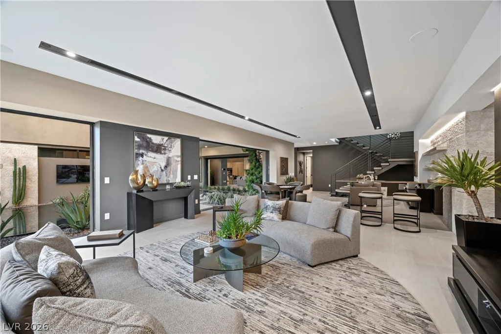 7070 Nomi, Las Vegas, NV 89120