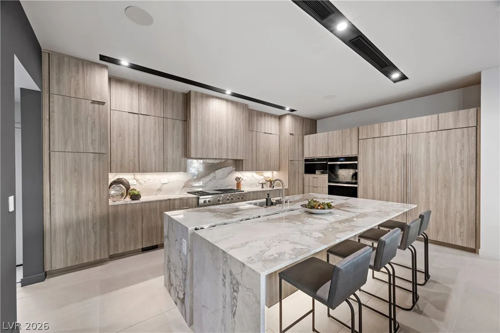 7070 Nomi, Las Vegas, NV 89120