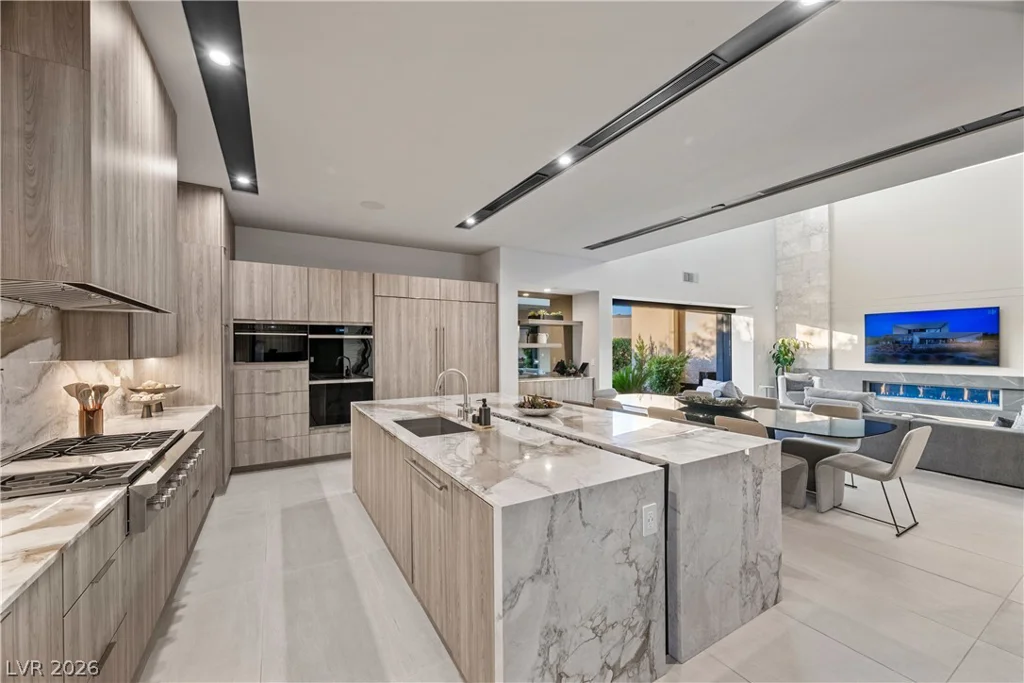 7070 Nomi, Las Vegas, NV 89120