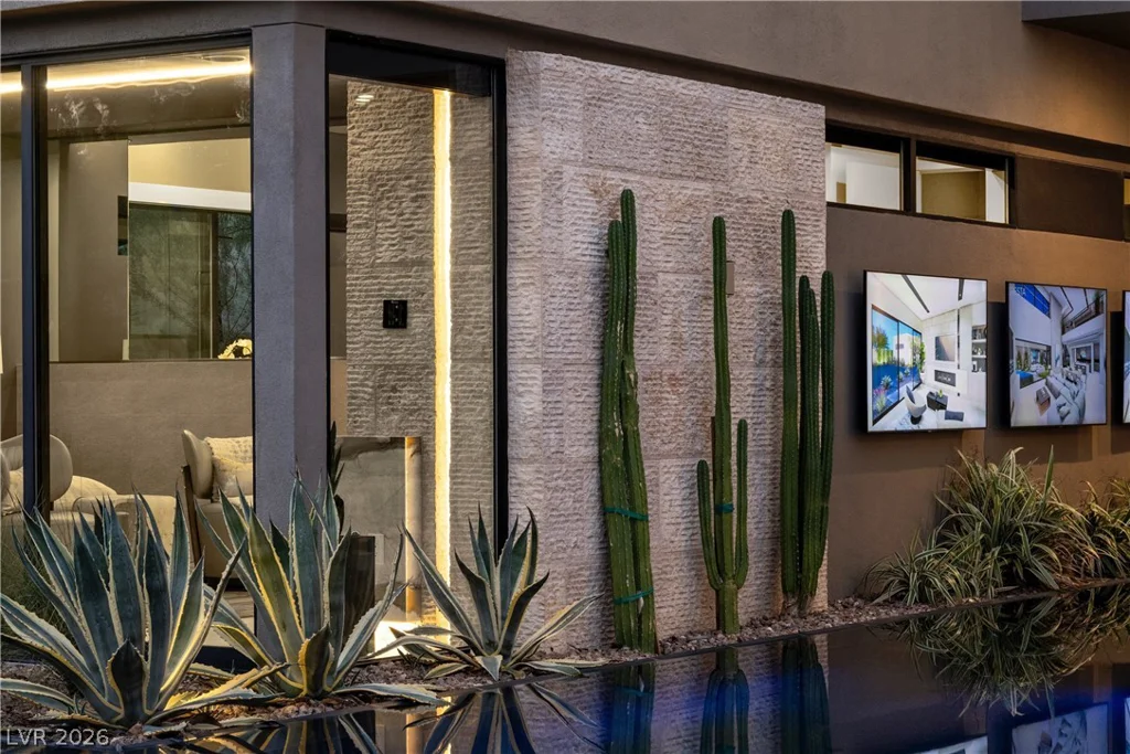 7070 Nomi, Las Vegas, NV 89120