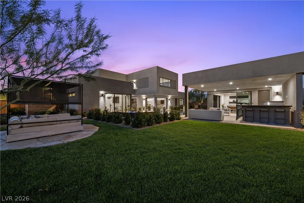 7070 Nomi, Las Vegas, NV 89120