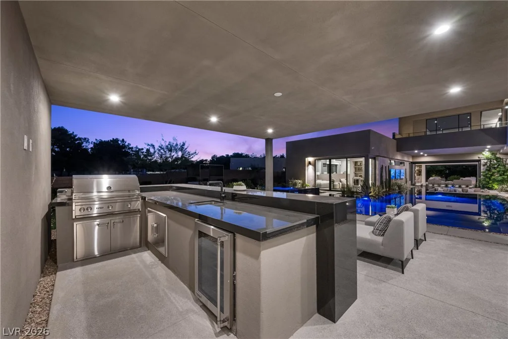 7070 Nomi, Las Vegas, NV 89120