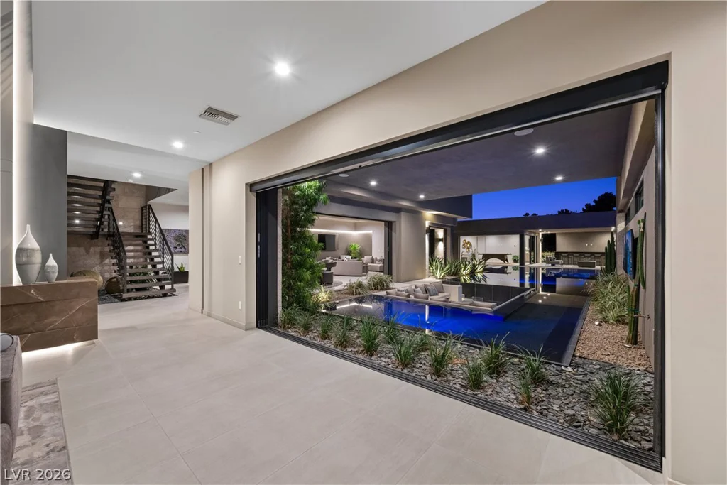 7070 Nomi, Las Vegas, NV 89120