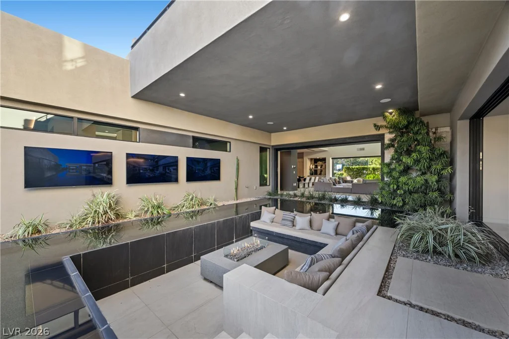 7070 Nomi, Las Vegas, NV 89120