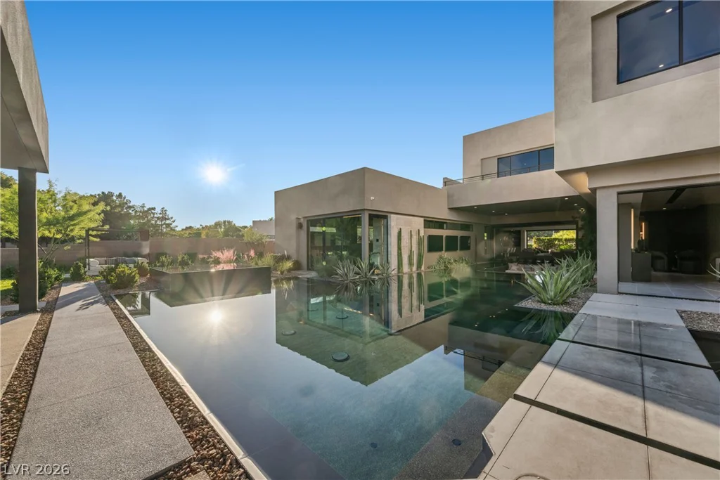 7070 Nomi, Las Vegas, NV 89120