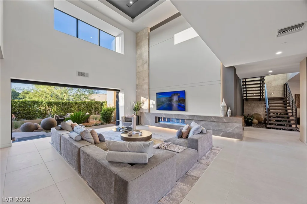 7070 Nomi, Las Vegas, NV 89120